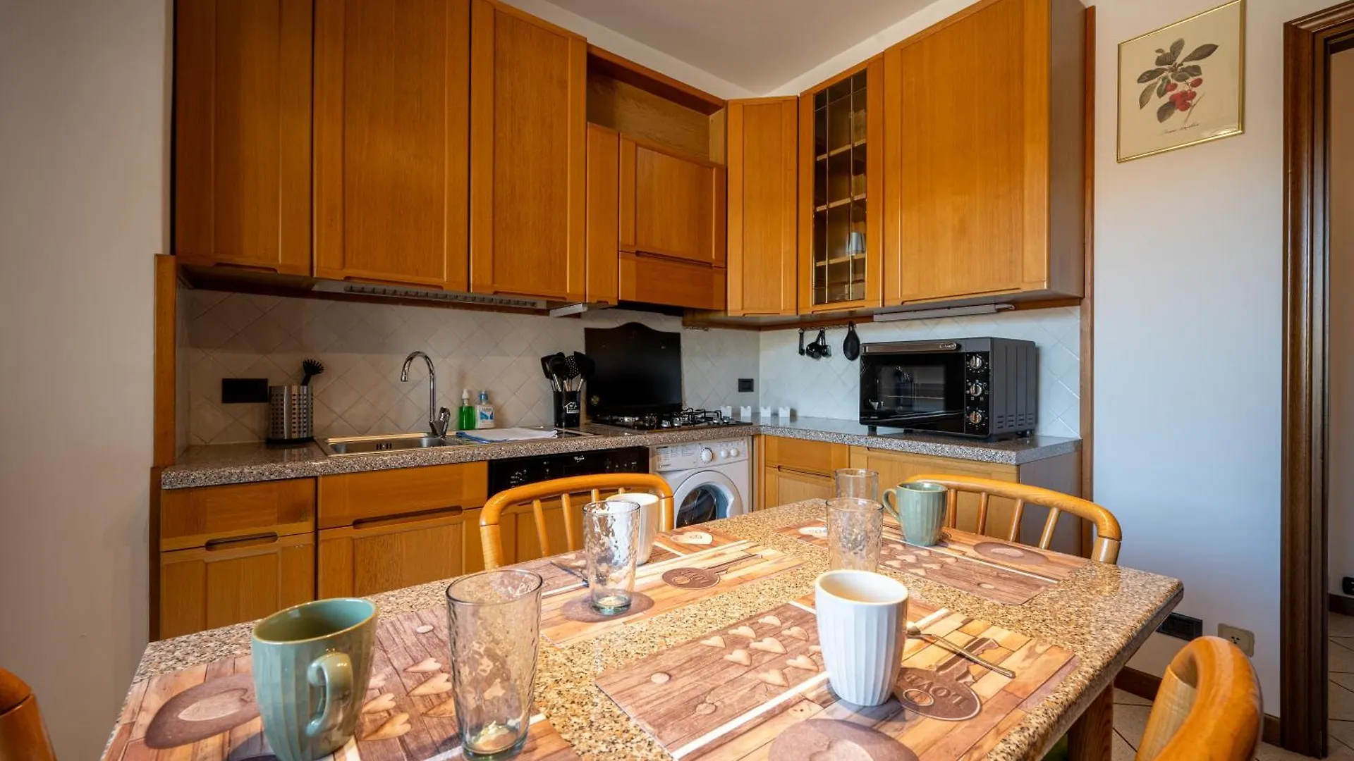 Three Bedroom Apartment - Lake View - Larihome A57 Dongo Itálie